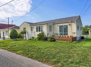 4 Cloverdale Ave, Villas, NJ 08251