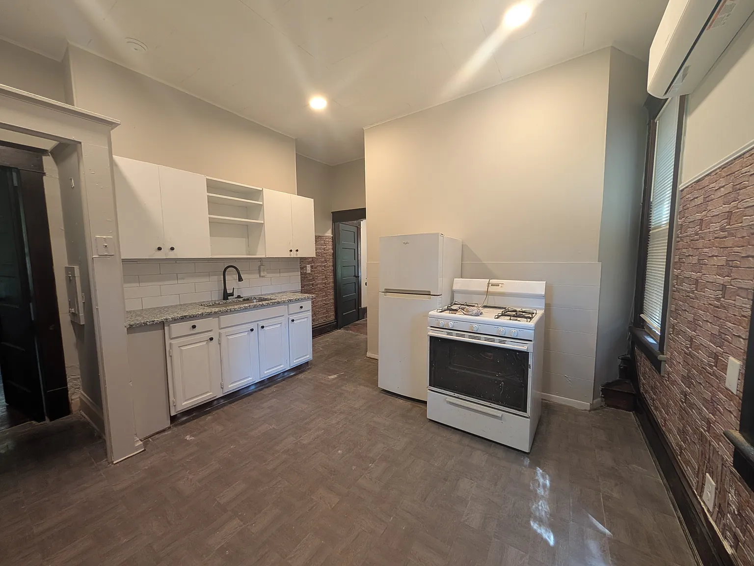 3 bed, 1151 sqft, $1,400 — Photo 2