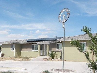 14806 Chamber Ln, Apple Valley, CA, 92307