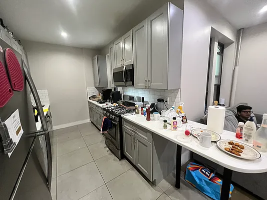 Rented by Mdays Realty | media 3