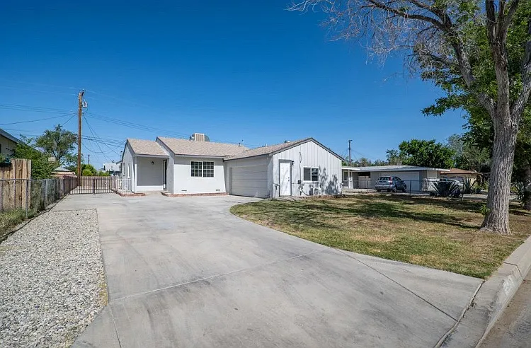 45463 Kingtree Ave