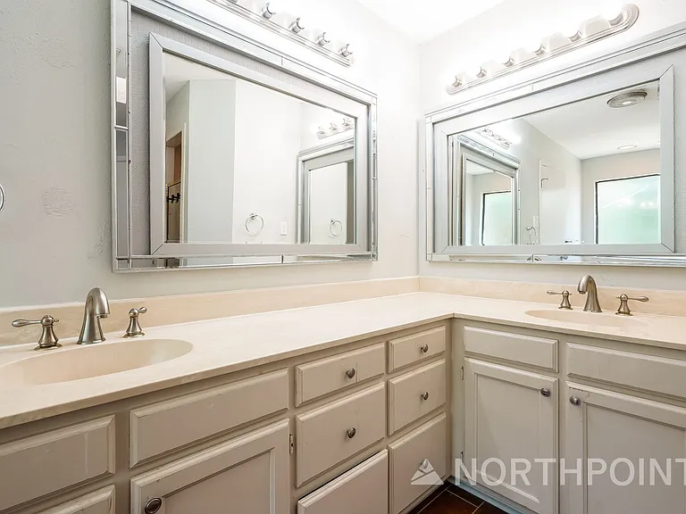 5408 Summit Ridge Trl — Photo 13