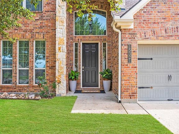 2nd image of 15321 Lowry Meadow Ln