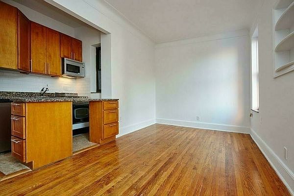1st image of 185 Avenue C APT 3A