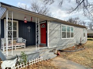 607 S 3rd St, Grandview, TX 76050