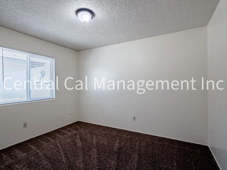 3109 Edmonton St — Photo 10
