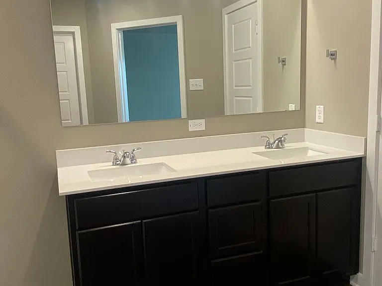 1242 Dowdy Dr — Photo 10