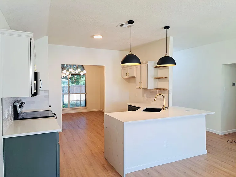 7952 Crouse Dr — Photo 5