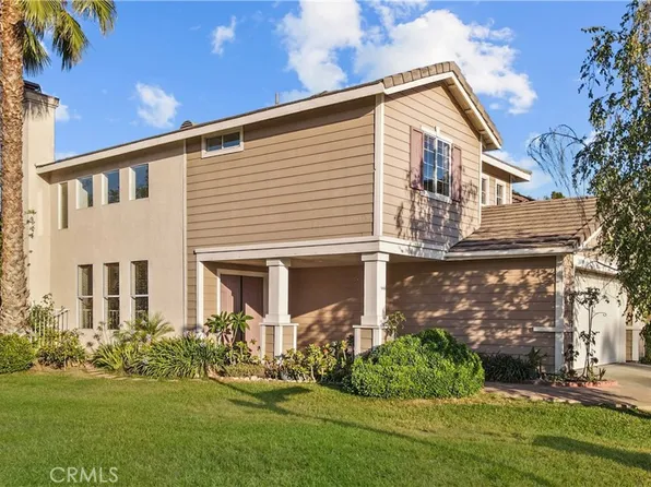 26518 Goldfinch Pl, Santa Clarita, CA 91351