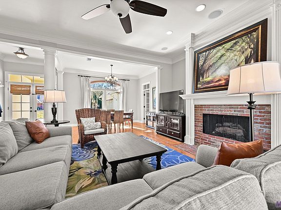 4th image of 3513 Meadowland Ct
