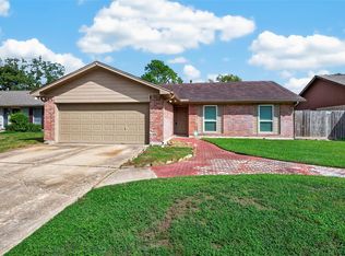 6915 Navidad Rd, Houston, TX 77083