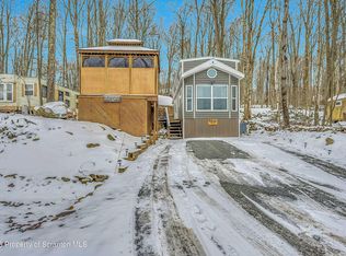 256 Thoroughbred Ter, Gouldsboro, PA 18424