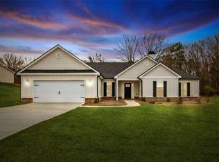 69 Advent Dr, Winder, GA 30680