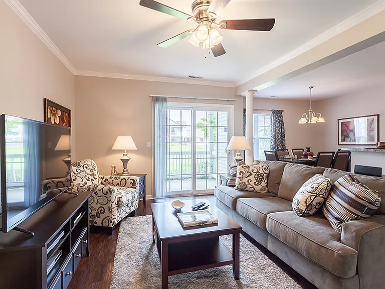 Oakmonte Apartment Homes — Photo 7