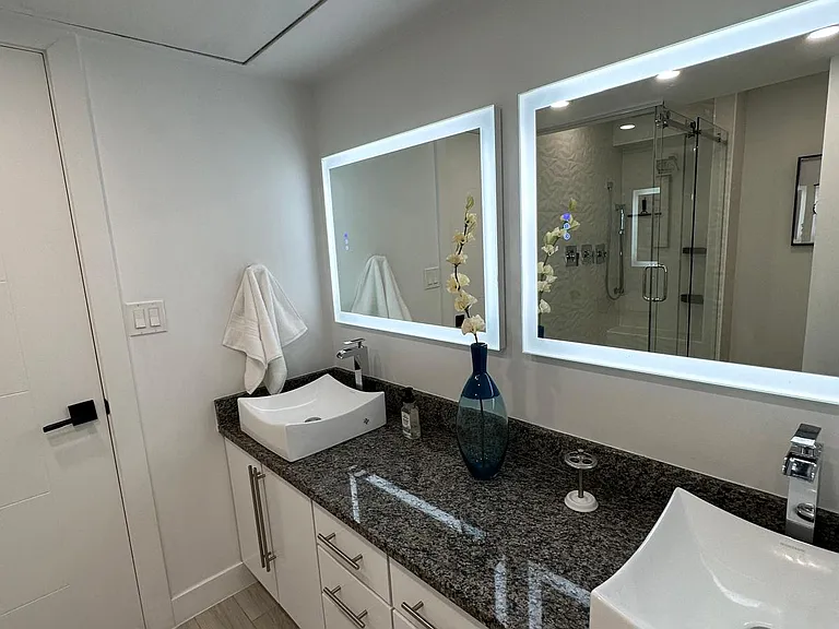 350 Thunderbird Dr #14 — Photo 14