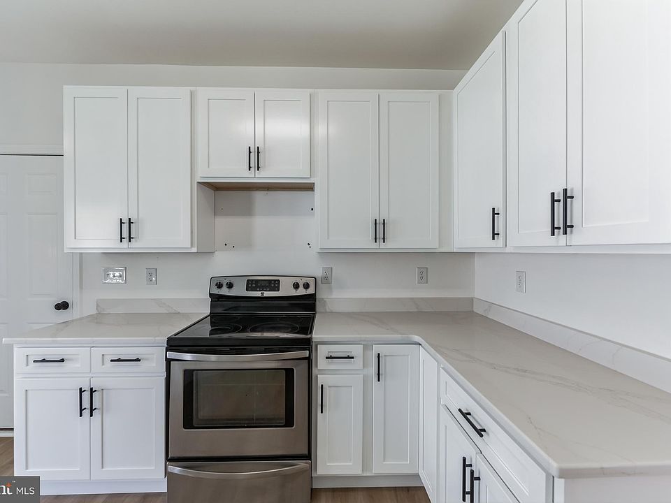 103 Crossing Blvd, East Fallowfield, PA 19320 Zillow