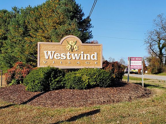 2nd image of 140 Westwind Ct #202