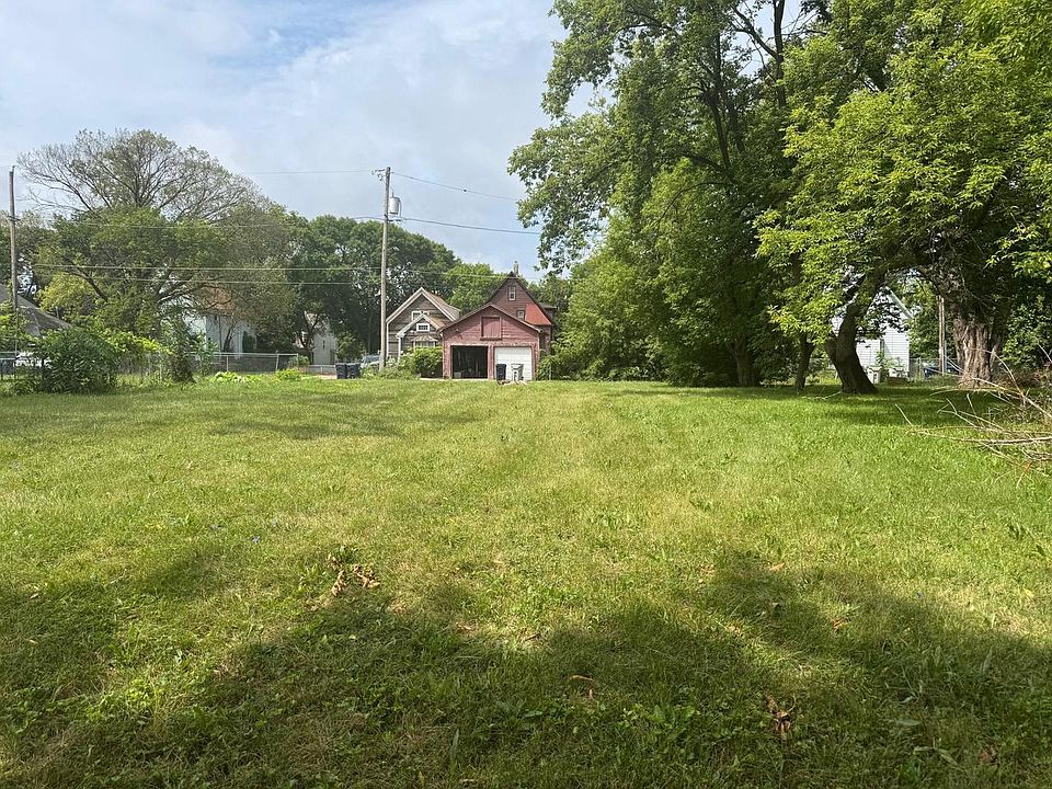 2nd image of 2453 N 16TH STREET