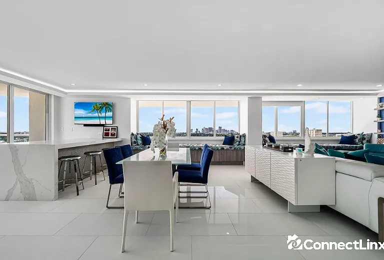 545 S Fort Lauderdale Beach Blvd — Photo 2