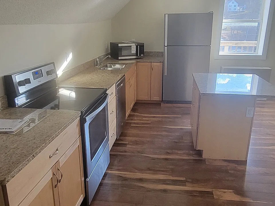 77 Belmont Rd #3