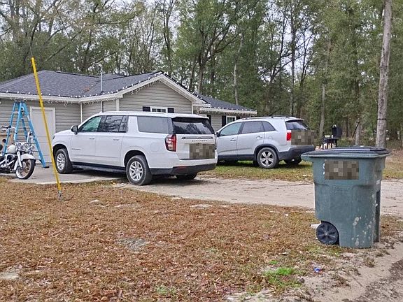 2nd image of 8 Oak Ridge Cemetery Rd