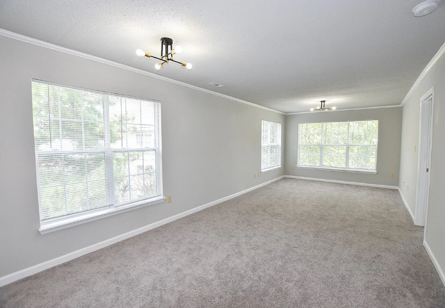 2 bed, 2.0 bath, $1,400 — Photo 2