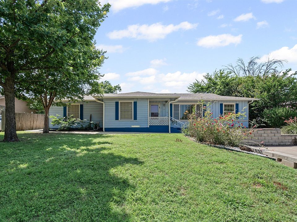 1st image of 106 Oakwood Dr