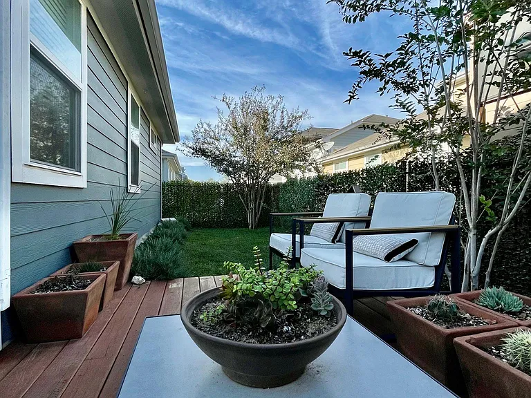 1502 Homespun Rd — Photo 33