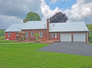 1347 Springs Rd, Springs, PA 15562