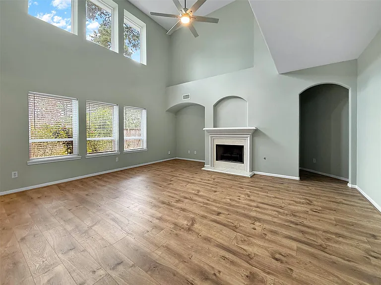 9222 Memorial Grove Dr — Photo 8