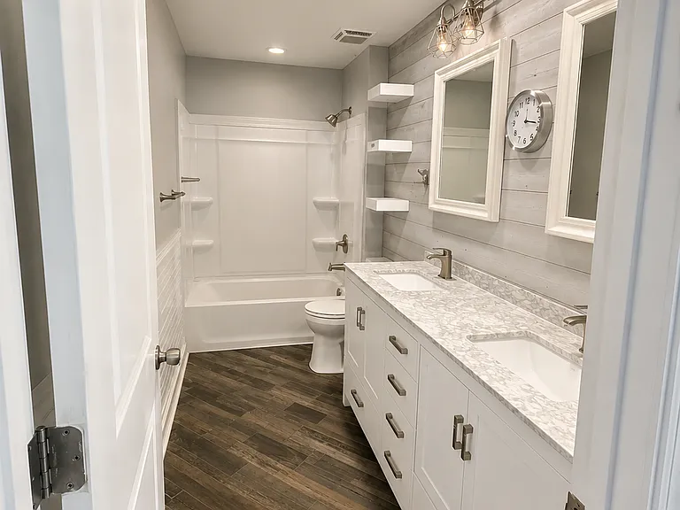 1036 Northlawn Dr — Photo 2