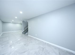 1725 68th St #1F, Brooklyn, NY