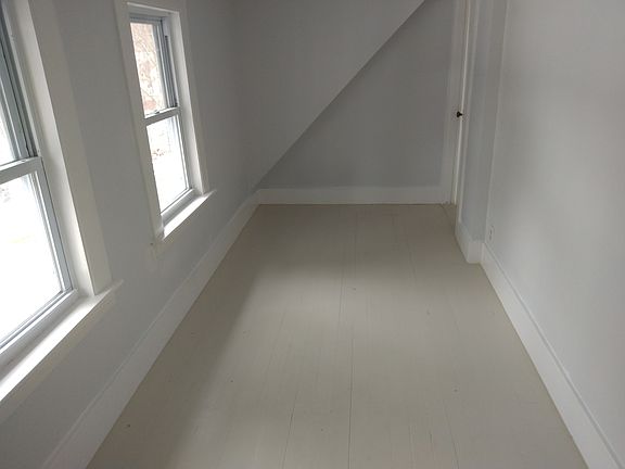 5th image of 405 Main St APT C