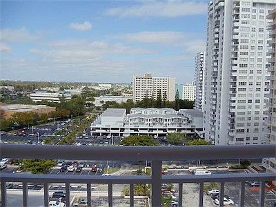2nd image of 18011 Biscayne Blvd #12021
