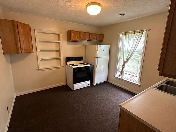 2nd image of 502 N Broad St Floor 2