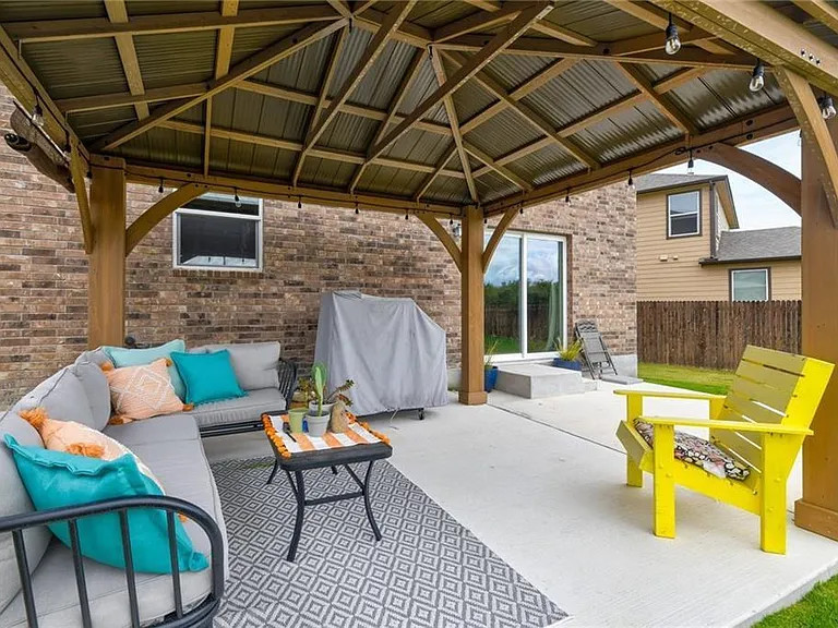 205 Tordesillas Dr — Photo 30