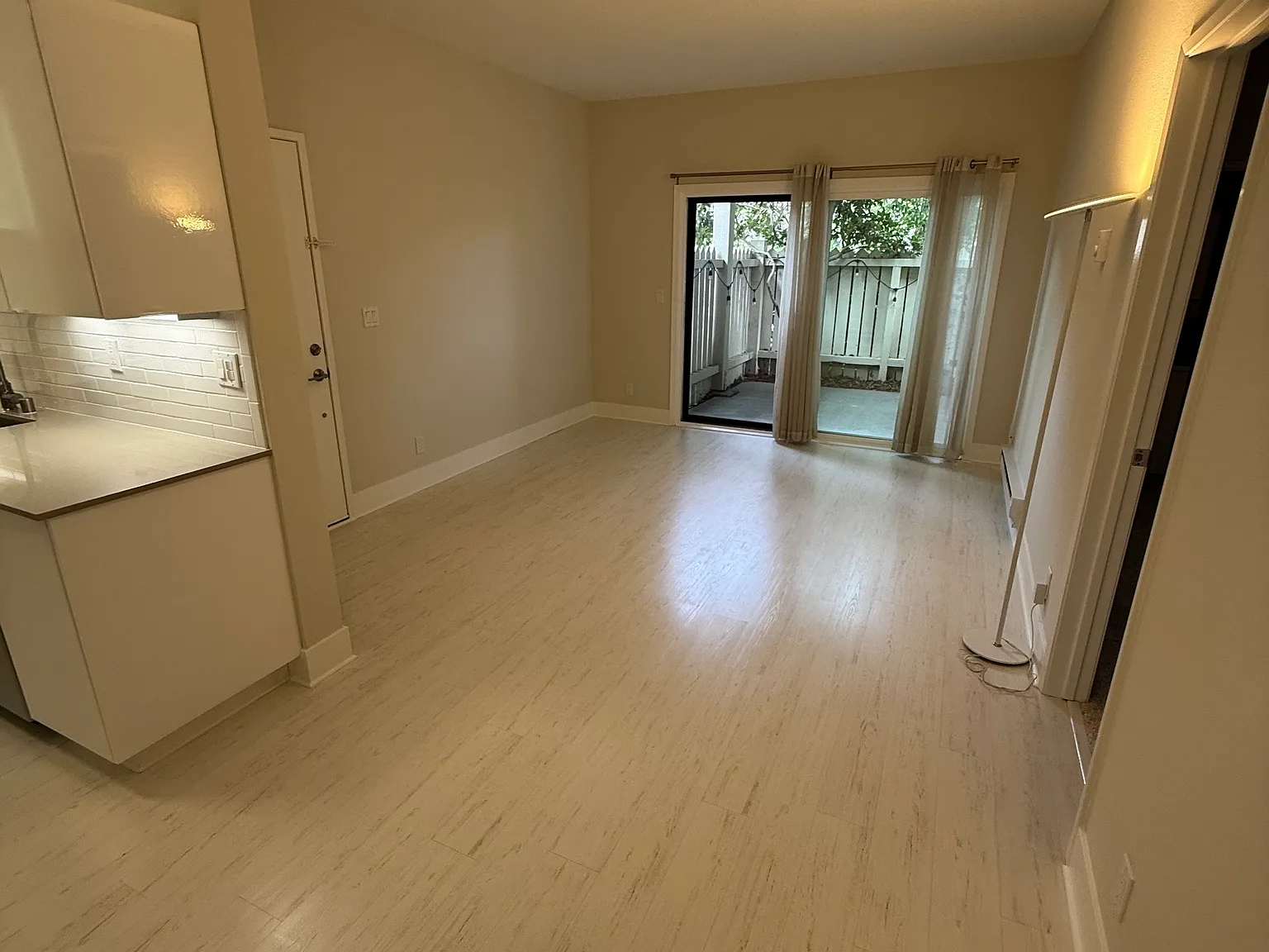 1 bed, 549 sqft, $2,450 — Photo 4