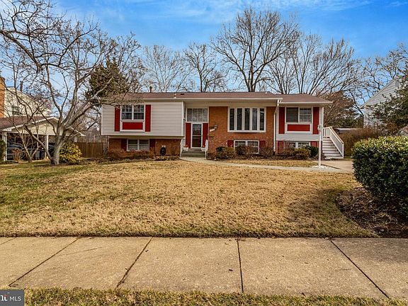 2nd image of 6009 Jennings Ln