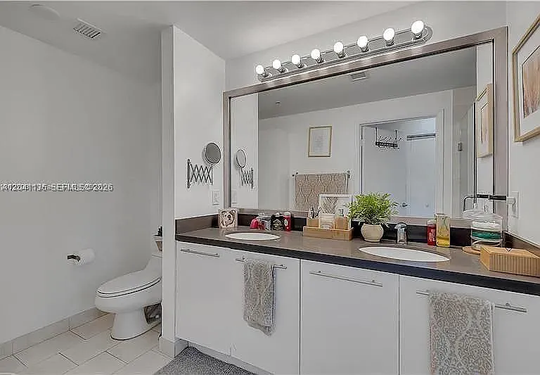 90 SW 3rd St #3211 — Photo 18