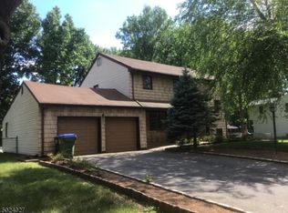 19 Peru St, Edison, NJ 08820