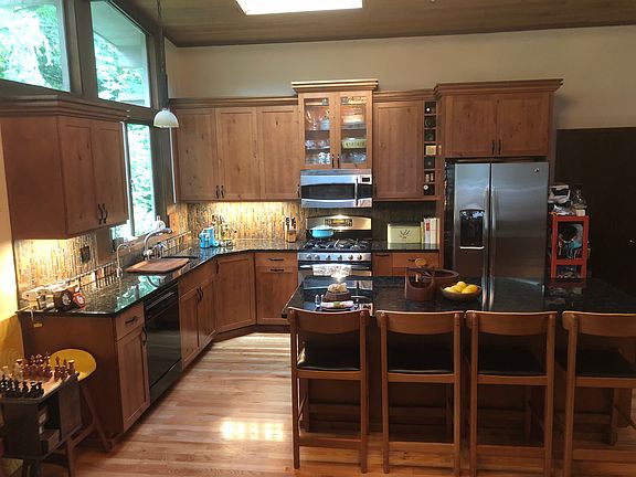 Lots of Cabinet Space