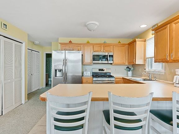 5th image of 246 57th St #W