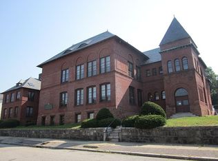 31 Elizabeth St APT 104, Worcester, MA 01605