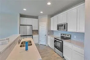 3 bed, 2.5 bath, 1875 sqft, $1,850 — Photo 1