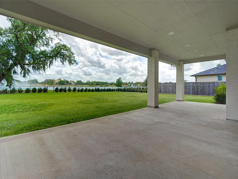 10318 Fountain Shore Dr — Photo 41
