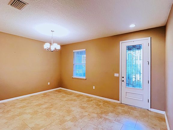 3rd image of 220 Brunswick Dr