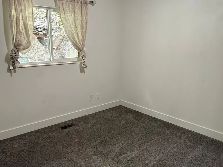 54 W Clearfield triplex — Photo 16