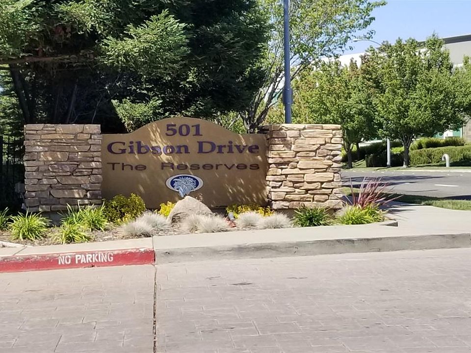 1st image of 501 Gibson Dr APT 611