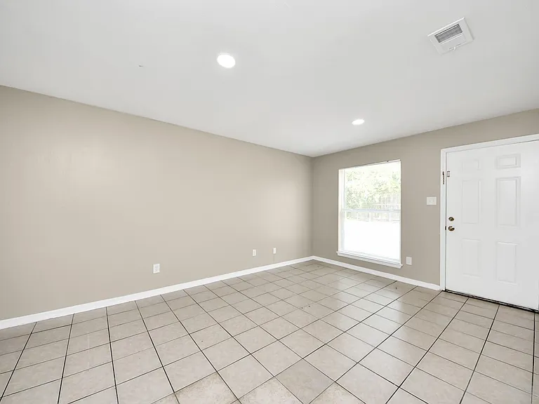 1736 Crestdale Dr #8 — Photo 7