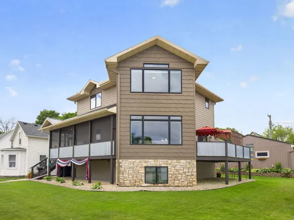 519 N Lakeshore Dr, Lake City, MN 55041